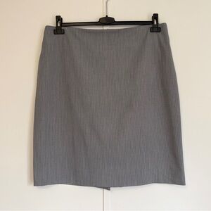 Anne Klein Classic Gray Pinstripe Pencil Skirt 16
